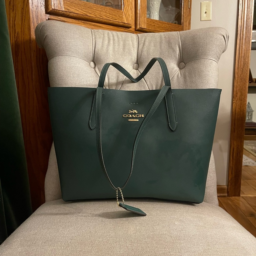 Coach Emerald Zip Top Tote Bag with Structured Design and Gold Hardware